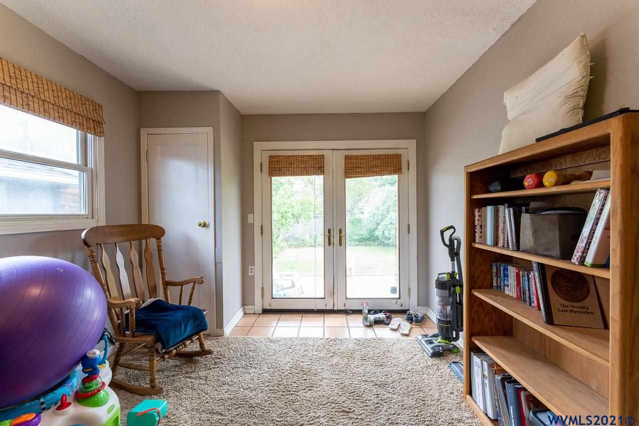 1070 Southwest 13th Avenue Albany, OR 97321 - Photo 15 of 26 Gallery Image 15