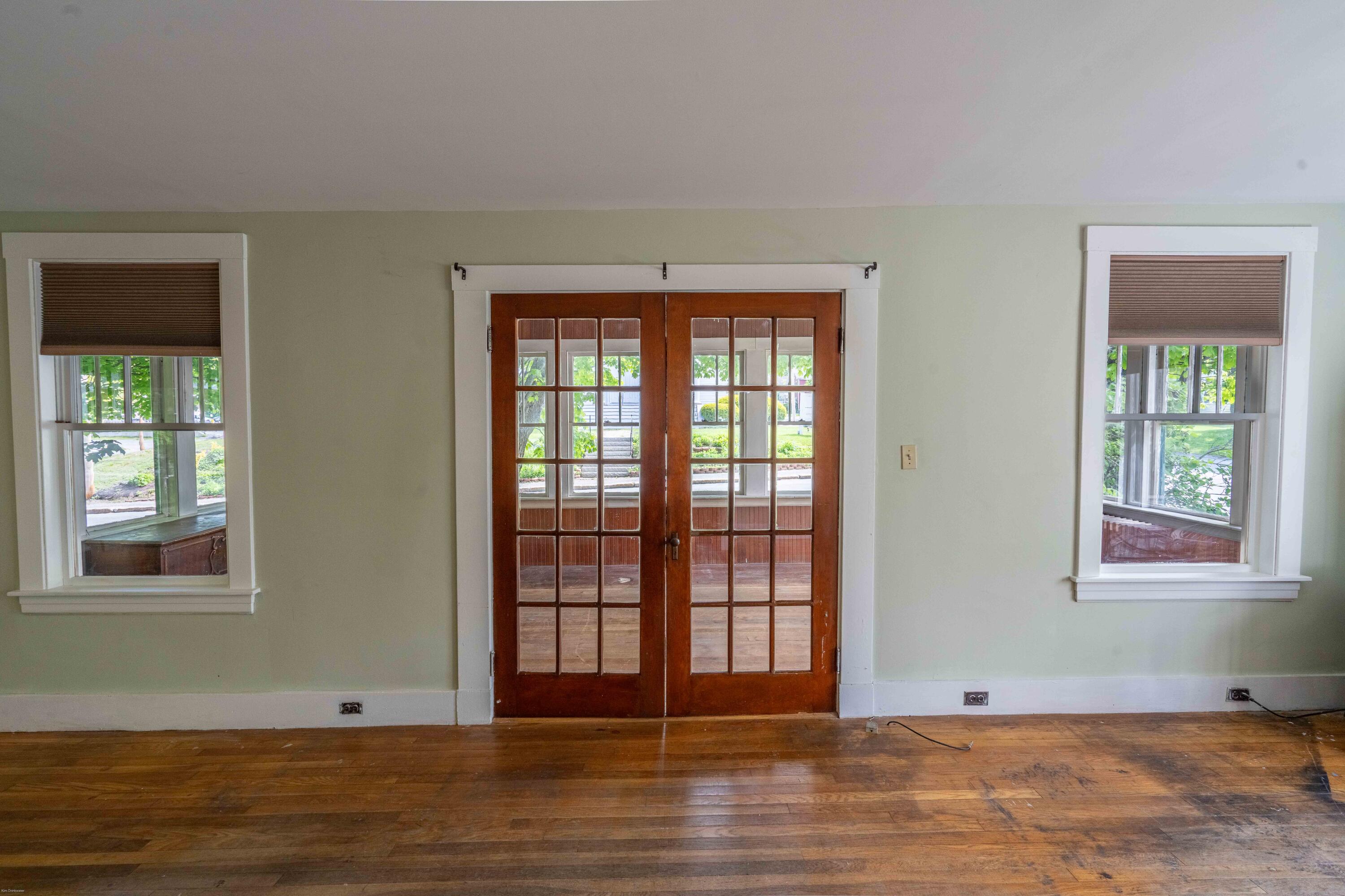 24 Pine Street Ellsworth, ME 04605 - Photo 12 of 31 Living Room 3