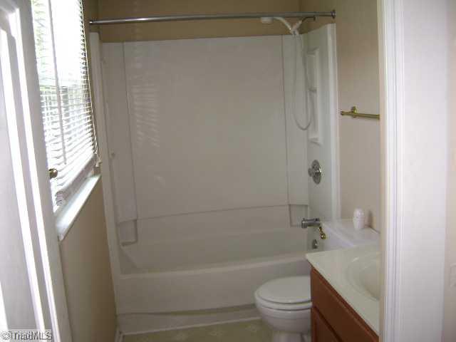 2213 Whites Mill Road High Point, NC 27265 - Photo 10 of 14 Master Bath/Spa.