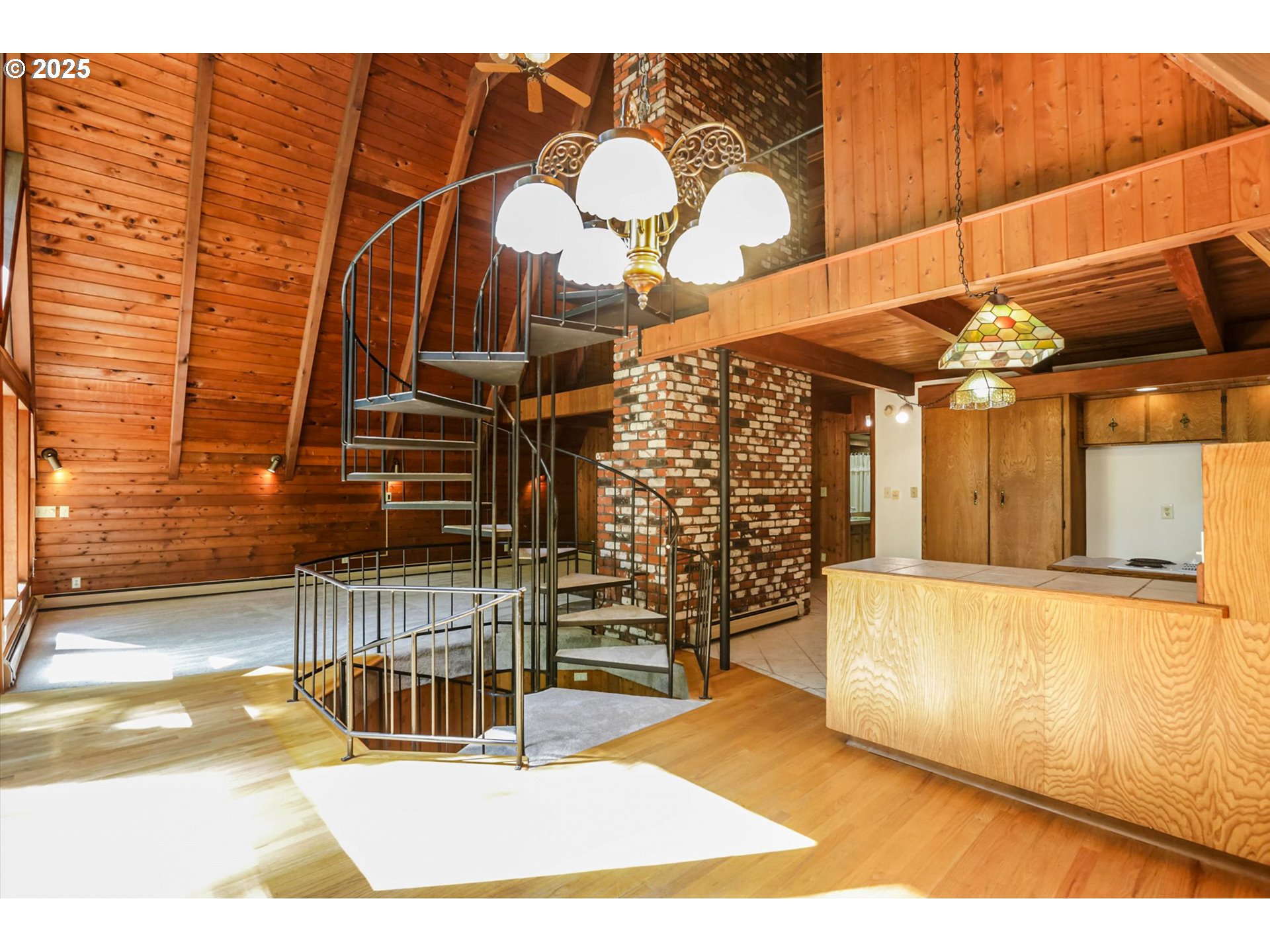 18020 Southwest Neugebauer Road Hillsboro, OR 97123 - Photo 11 of 45 Gallery Image 11