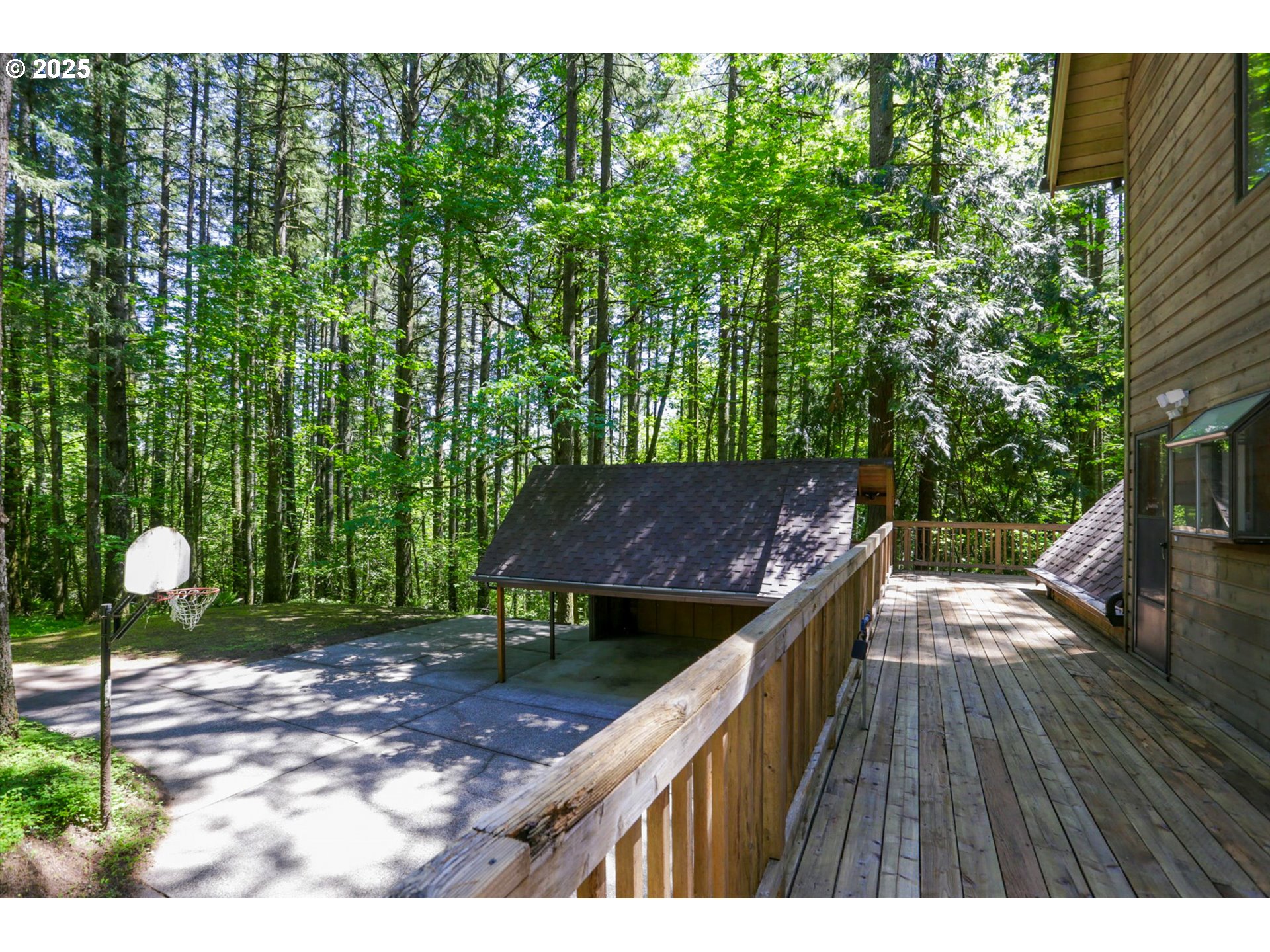 18020 Southwest Neugebauer Road Hillsboro, OR 97123 - Photo 4 of 45 Gallery Image 4