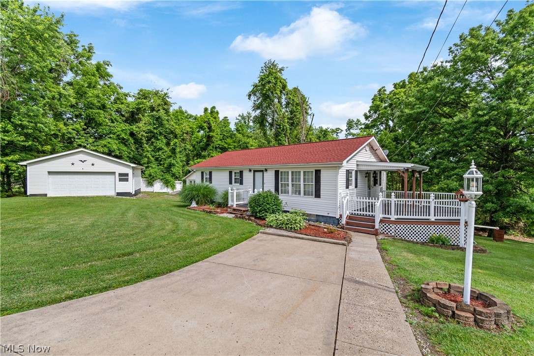 51415 Wegee Road Bellaire, OH 43906 - Photo 1 of 34