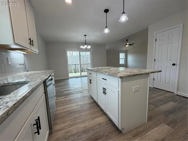 $449,900 | 25580 Chaparral, Warrenton, MO 63383