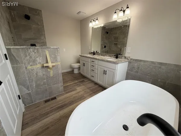 $449,900 | 25580 Chaparral, Warrenton, MO 63383