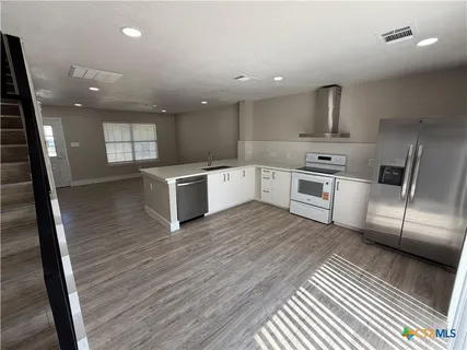 $1,800 | 625 Alabama Street, San Marcos, TX 78666