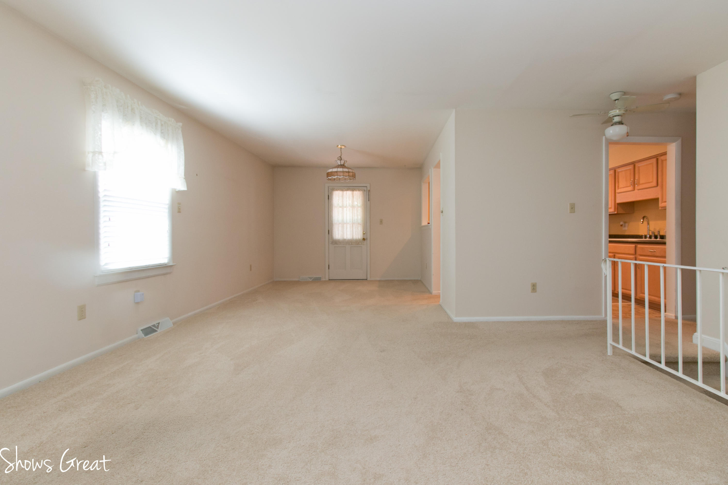 3529 Meadowlark Road Roanoke, VA 24018 - Photo 8 of 25 IMG_8093