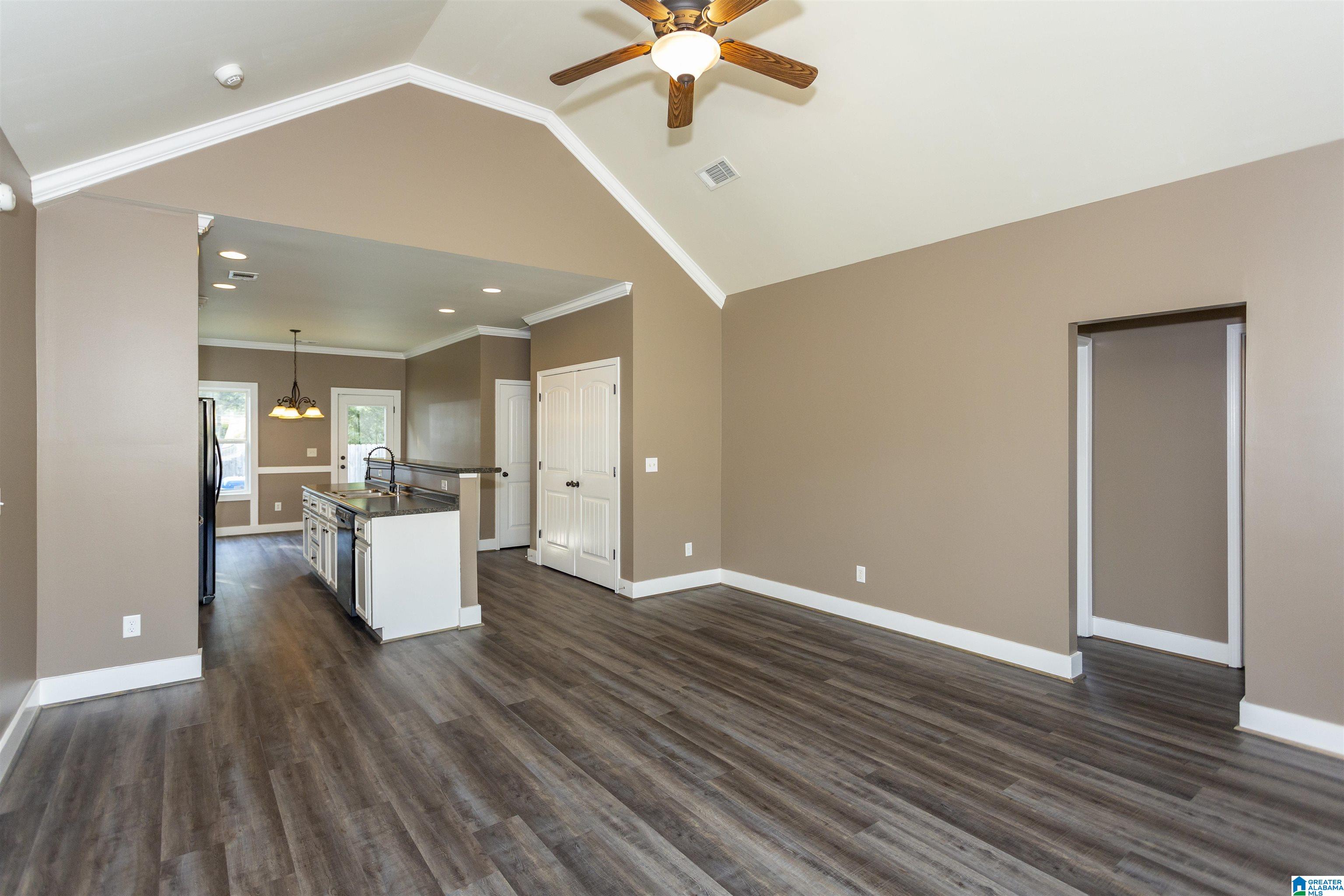 116 Enclave Avenue Calera, AL 35040 - Photo 11 of 37
