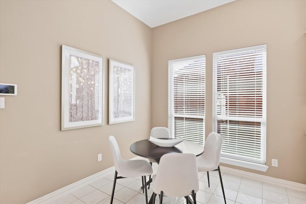 1447 Falls Road Coppell, TX 75019 - Photo 15 of 39 Cozy and Bright Breakfast Space