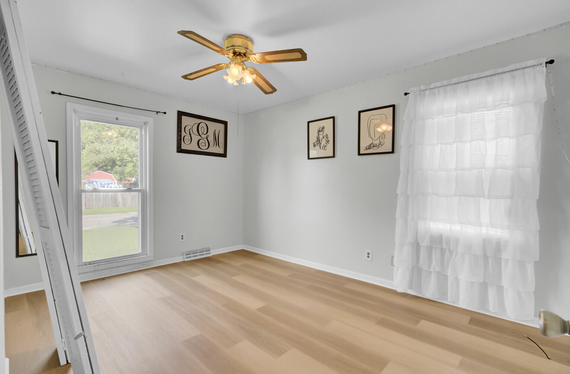 304 Kershaw Road Summerville, SC 29486 - Photo 19 of 39 22_22_mls