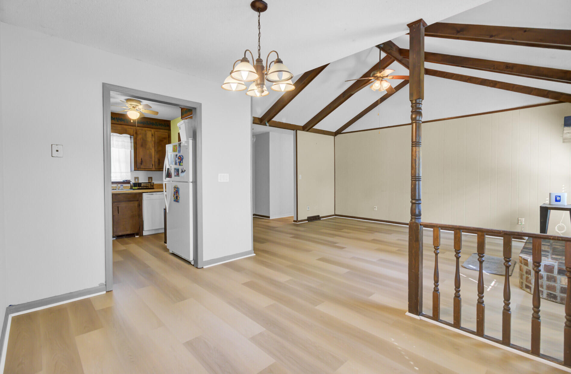 304 Kershaw Road Summerville, SC 29486 - Photo 2 of 39 11_11_mls