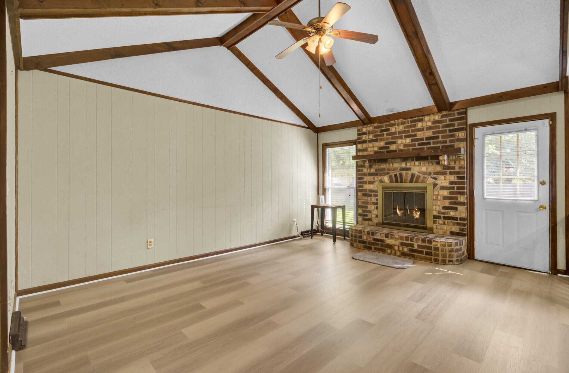 304 Kershaw Road Summerville, SC 29486 - Photo 5 of 39 08_8_mls