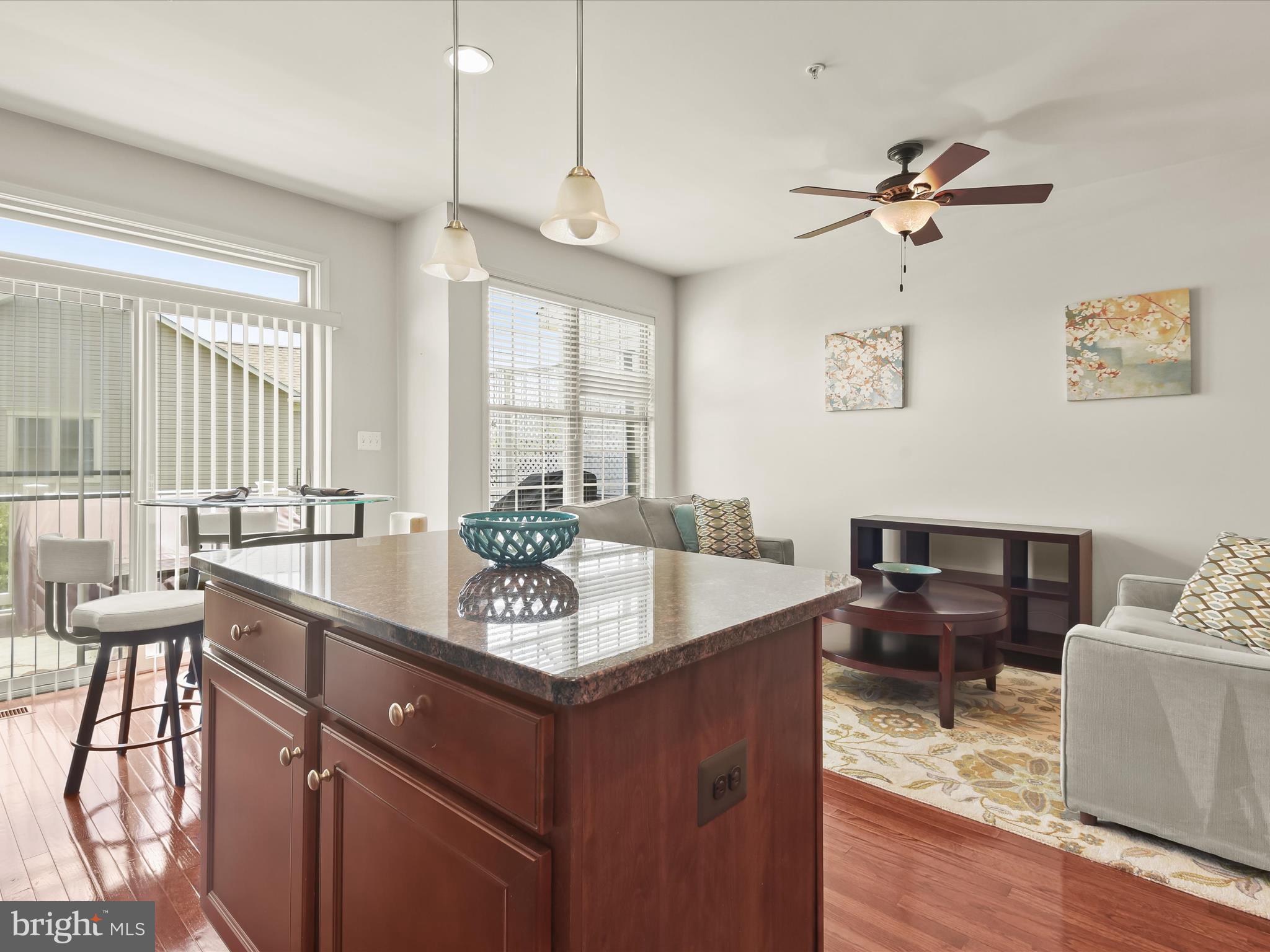 13403 Deer Highlands Way Silver Spring, MD 20906 - Photo 18 of 50 Eat-in Kitchen