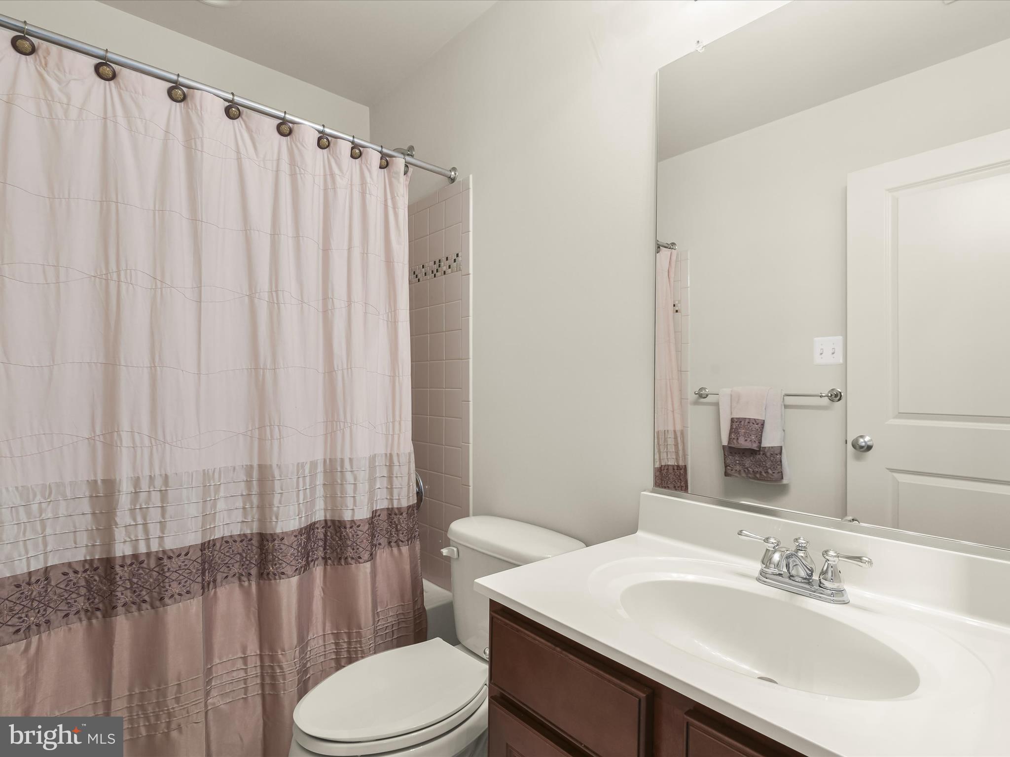 13403 Deer Highlands Way Silver Spring, MD 20906 - Photo 31 of 50 Full Bath