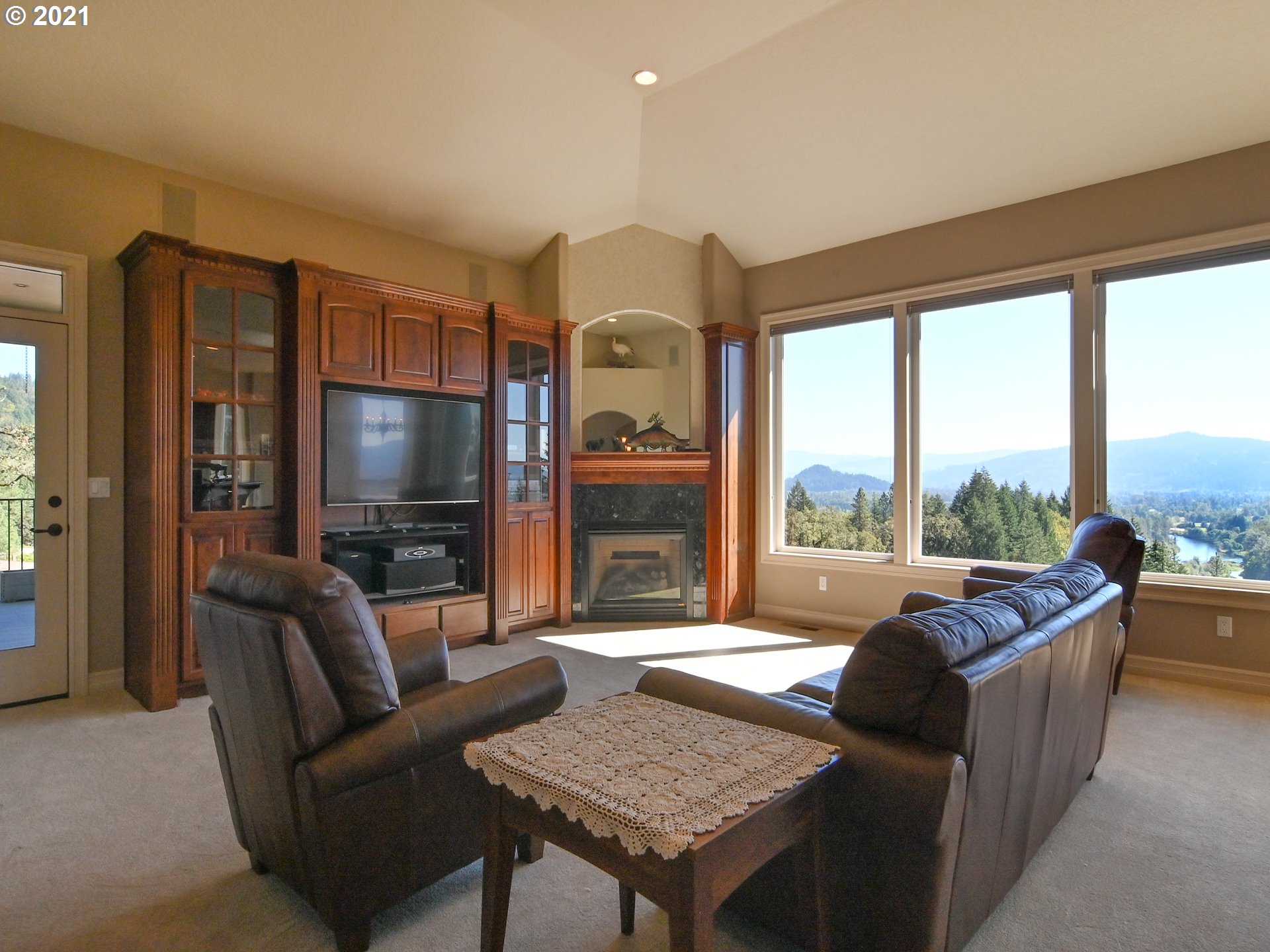 35896 Ellington Drive Springfield, OR 97478 - Photo 14 of 32