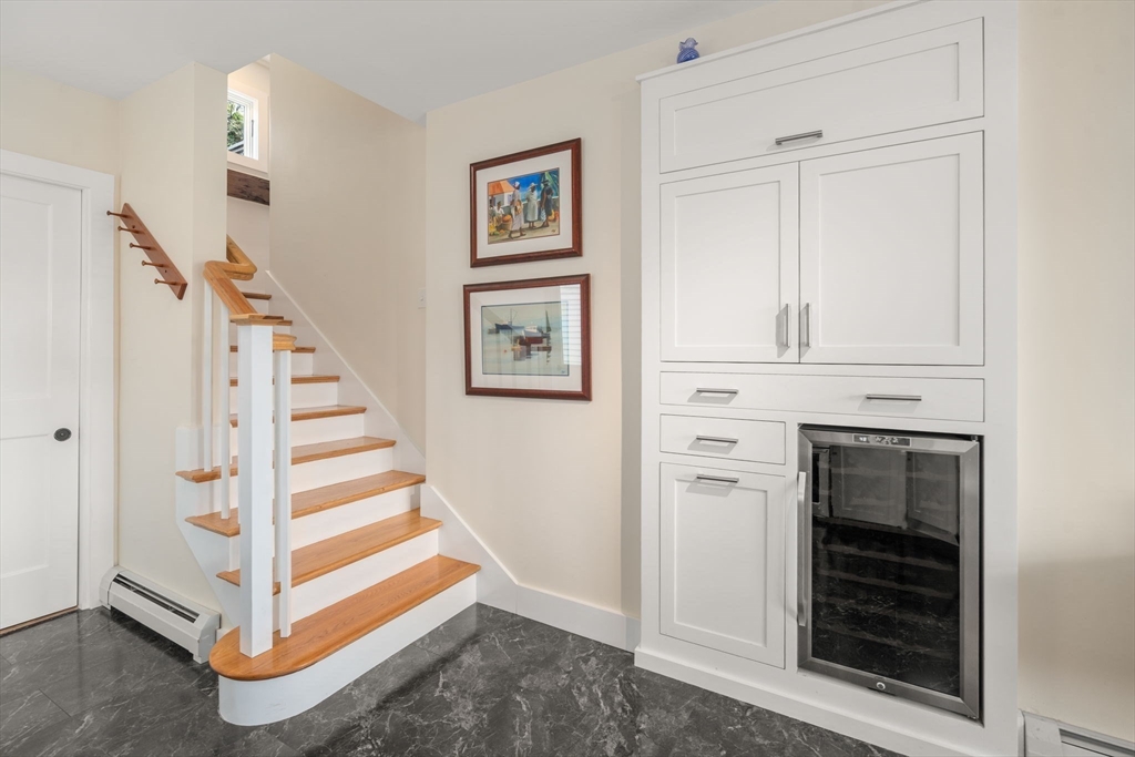 6 River Road Gloucester, MA 01930 - Photo 15 of 30