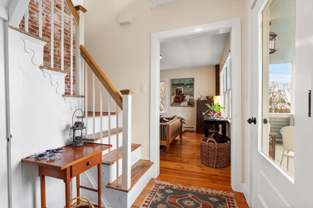 6 River Road Gloucester, MA 01930 - Photo 16 of 30