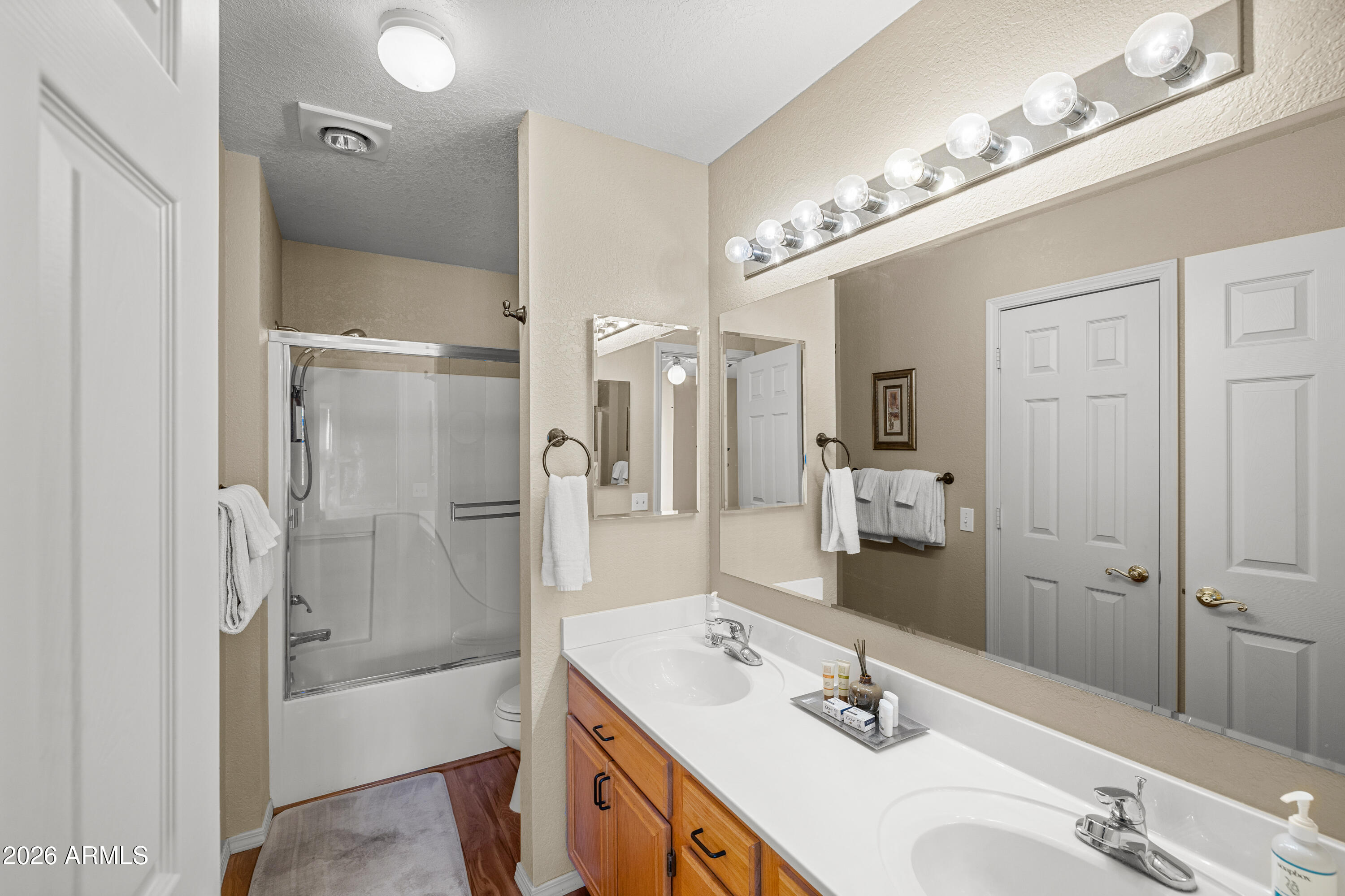 6475 East Settlers Run Road, Unit 14 Flagstaff, AZ 86004 - Photo 8 of 30 Primary Bath