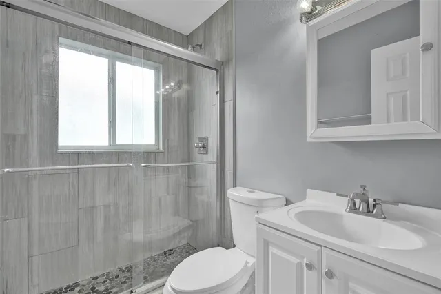 $2,295 | 704 Northeast 23rd Avenue, Unit 2, Pompano Beach, FL 33062