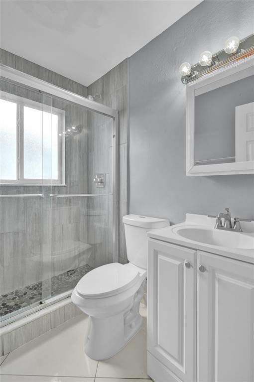 704 Northeast 23rd Avenue, Unit 2 Pompano Beach, FL 33062 - Photo 15 of 26