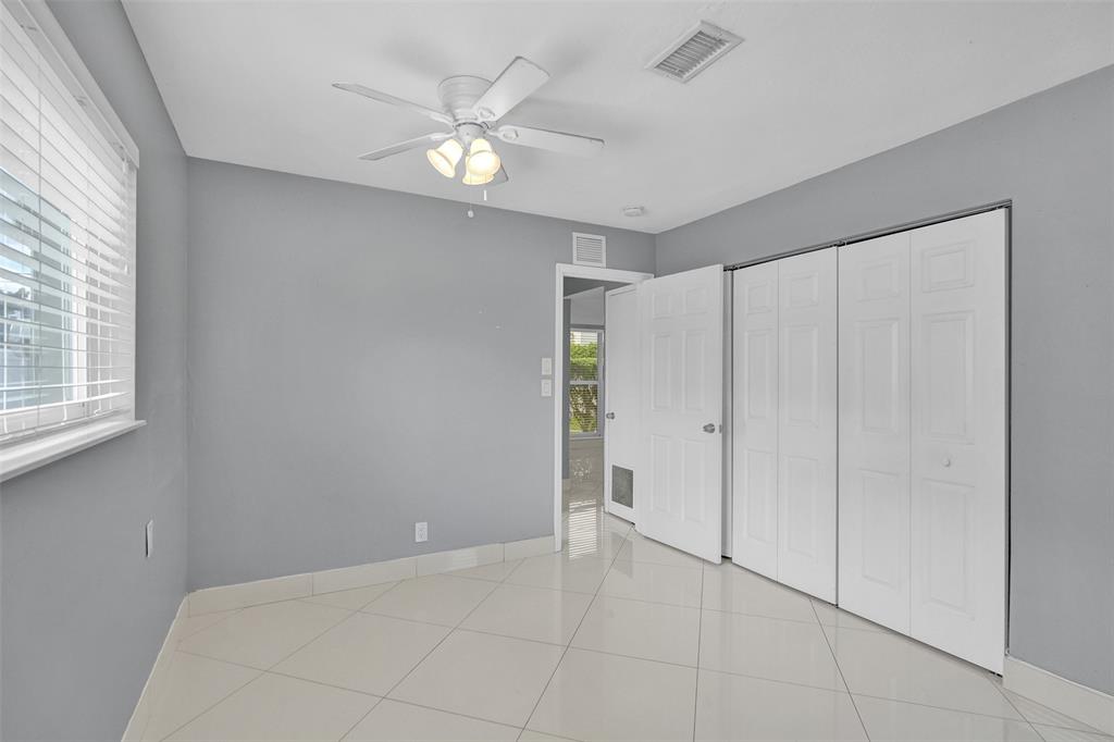 704 Northeast 23rd Avenue, Unit 2 Pompano Beach, FL 33062 - Photo 18 of 26
