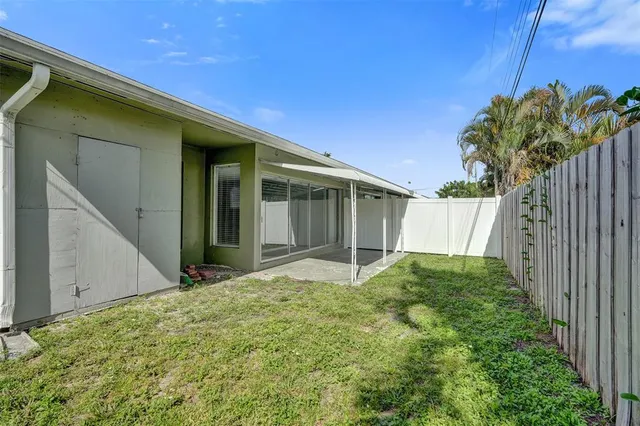 $2,295 | 704 Northeast 23rd Avenue, Unit 2, Pompano Beach, FL 33062