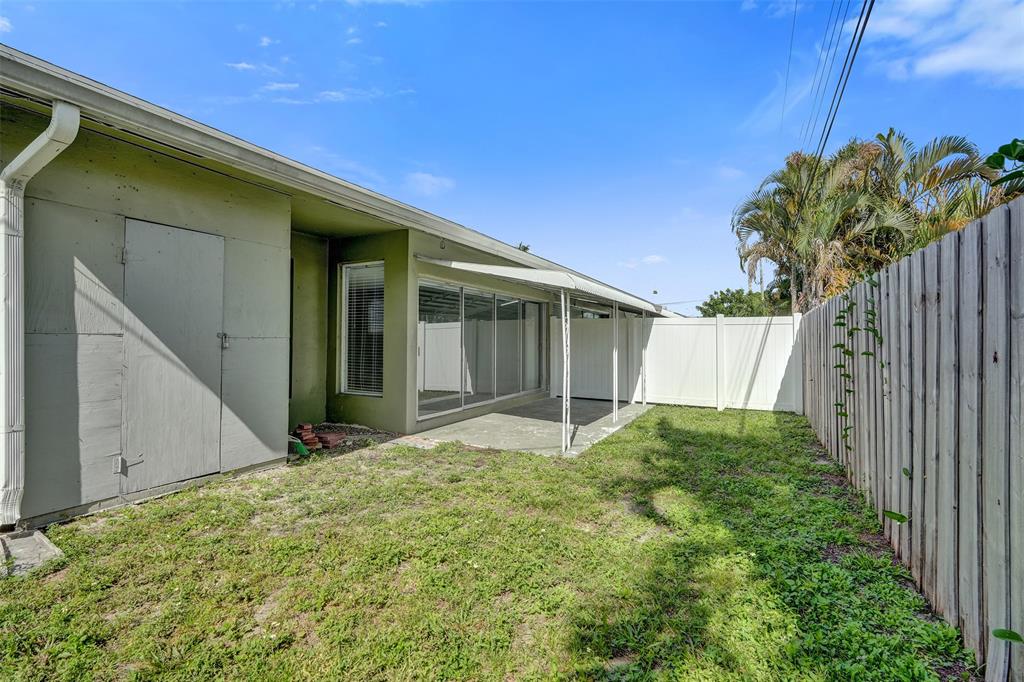 704 Northeast 23rd Avenue, Unit 2 Pompano Beach, FL 33062 - Photo 23 of 26