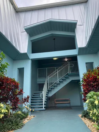 $1,700 | 950 South Kanner Highway, Unit E23, Stuart, FL 34994