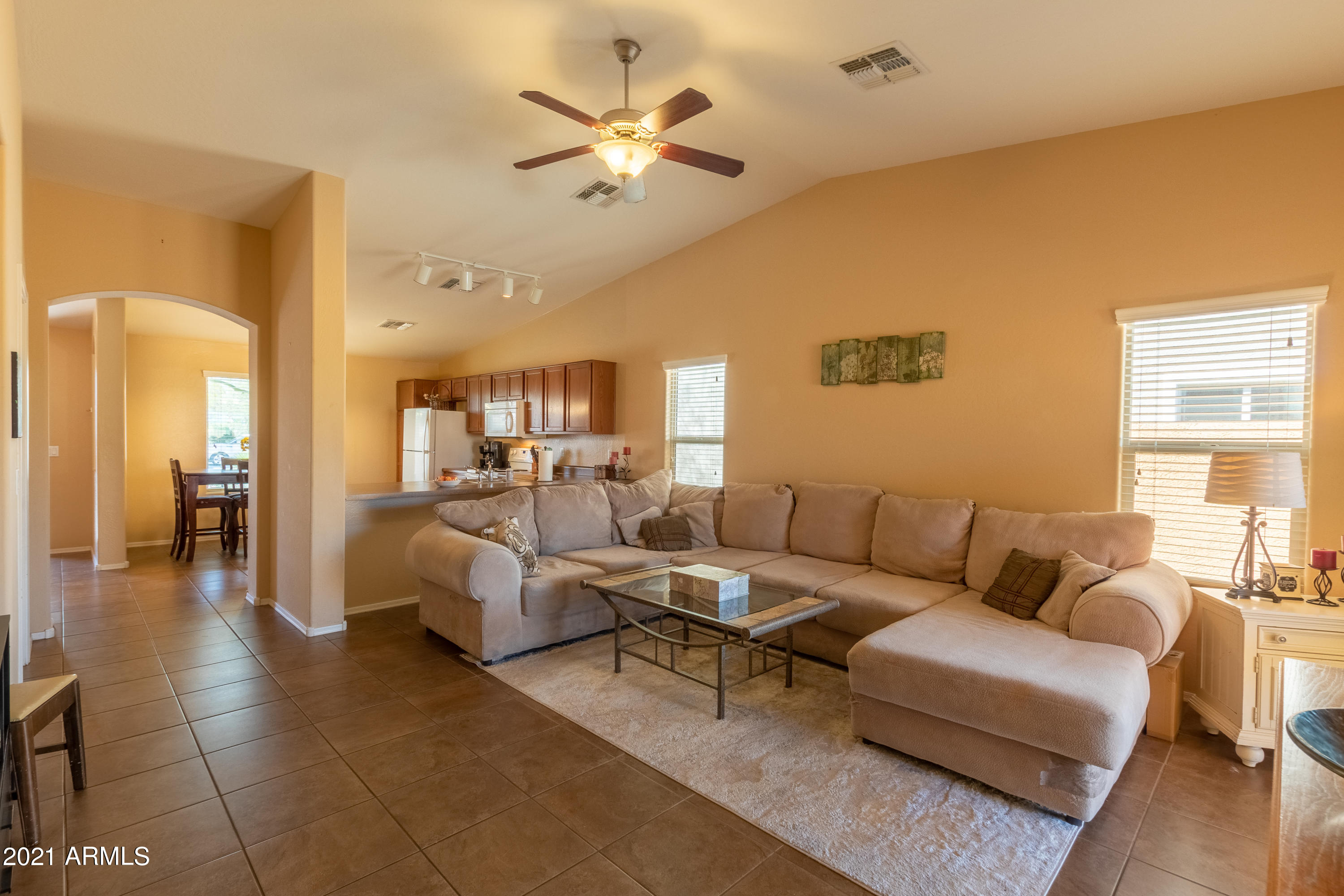 2821 South Conestoga Road Apache Junction, AZ 85119 - Photo 11 of 36 2821 S Conestoga Rd (full size)-8