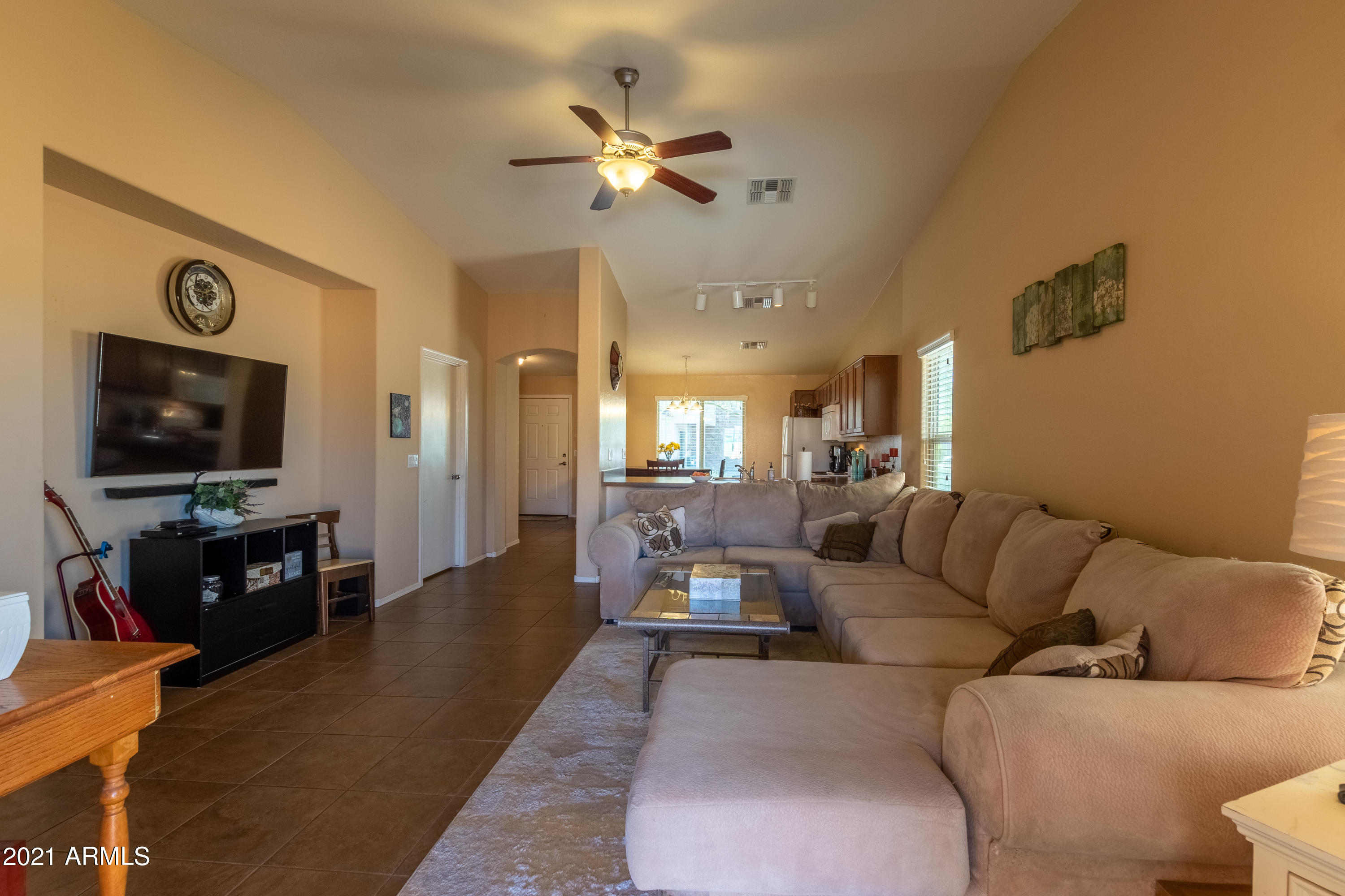 2821 South Conestoga Road Apache Junction, AZ 85119 - Photo 12 of 36 2821 S Conestoga Rd (full size)-9