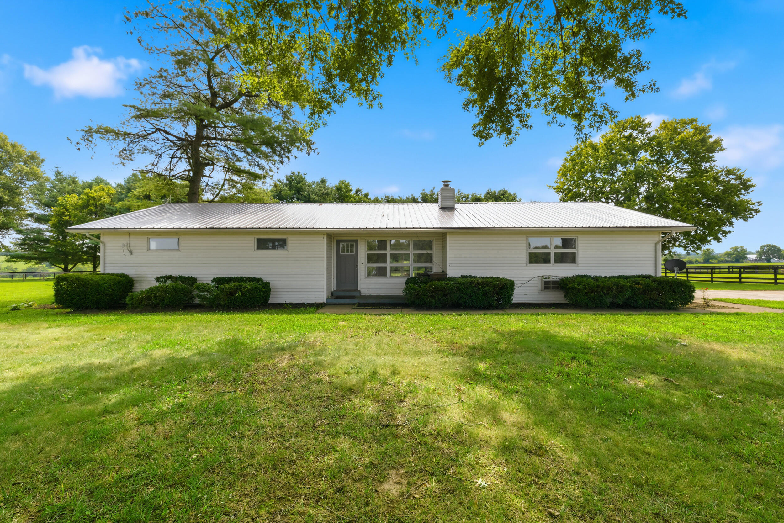 3945 West Leestown Road Midway, KY 40347 - Photo 39 of 120 1850 sq ft
