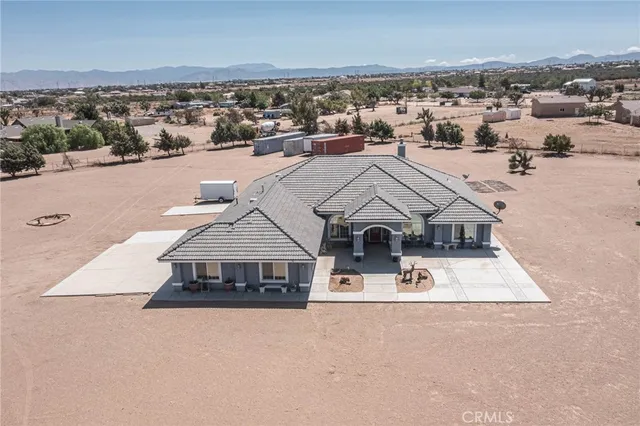 $675,000 | 9735 Elsinore Road, Oak Hills, CA 92344