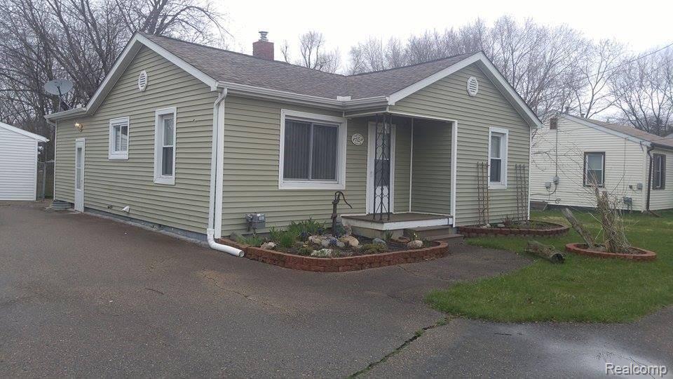 7121 Lapeer Road Davison, MI 48423 - Photo 1 of 31 44.jpg