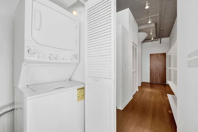 $270,000 | 1525 South Sangamon Street, Unit 610, Chicago, IL 60608