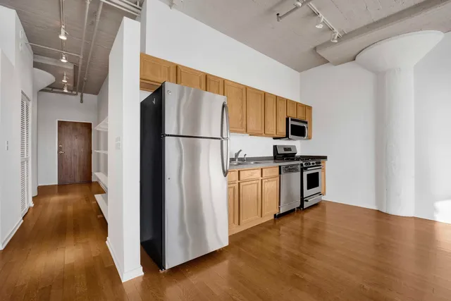 $270,000 | 1525 South Sangamon Street, Unit 610, Chicago, IL 60608