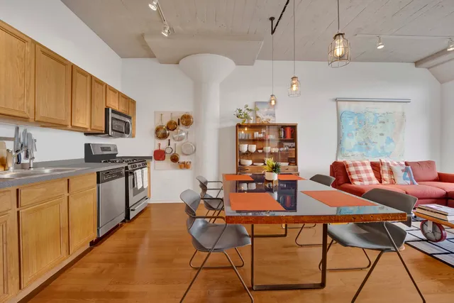 $270,000 | 1525 South Sangamon Street, Unit 610, Chicago, IL 60608