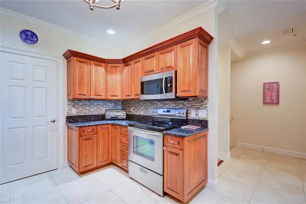 $5,000 | 300 Capri Boulevard, Unit 8, Treasure Island, FL 33706