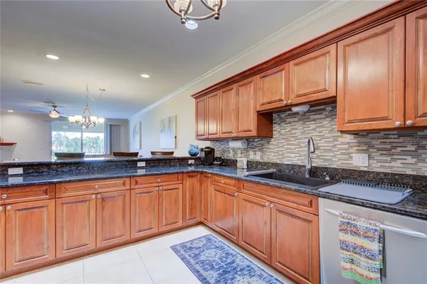 $5,000 | 300 Capri Boulevard, Unit 8, Treasure Island, FL 33706