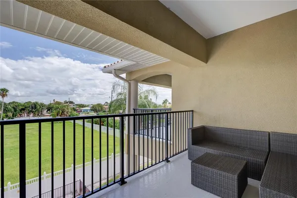 $5,000 | 300 Capri Boulevard, Unit 8, Treasure Island, FL 33706