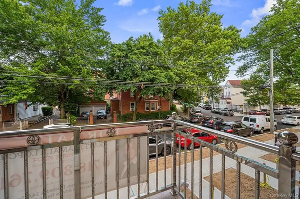 $2,290,000 | 106-05 49th Avenue | South Corona