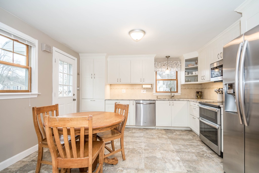23 Stillwater Road Methuen, MA 01844 - Photo 5 of 25 Gallery Image 5