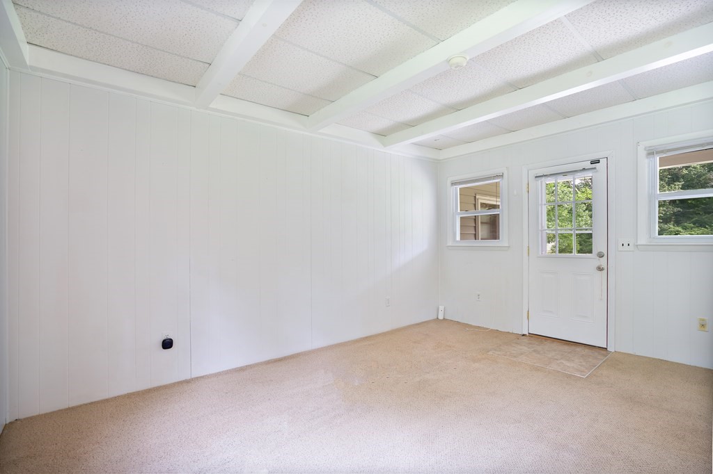 316 Burlingame Road Palmer, MA 01069 - Photo 11 of 31 an empty room with windows