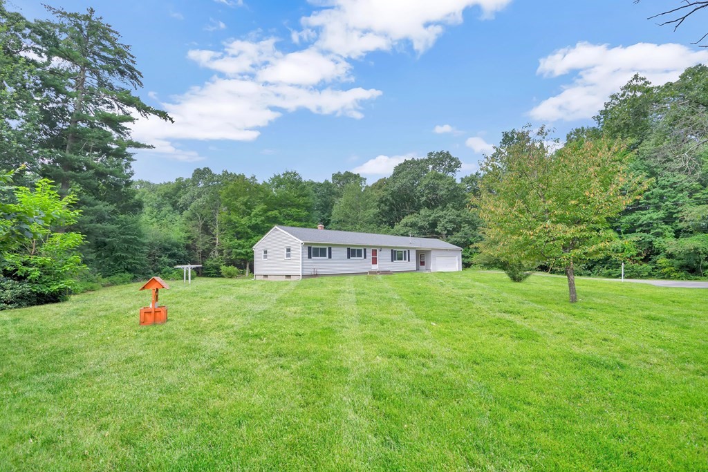 316 Burlingame Road Palmer, MA 01069 - Photo 4 of 31