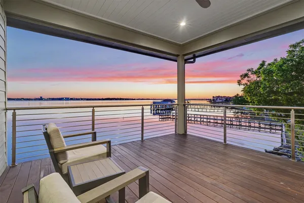 $995,000 | 2002 Cove Park Drive, Kemah, TX 77565
