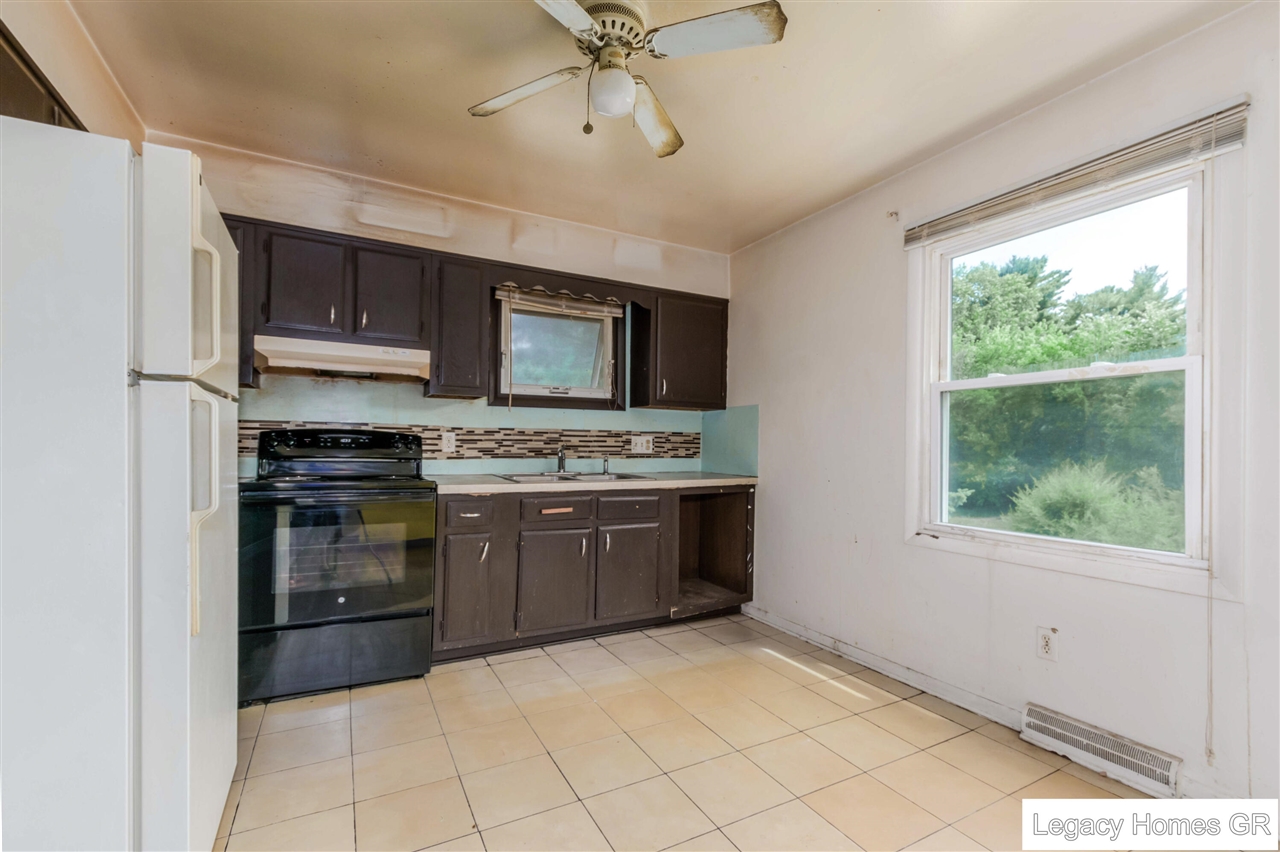 5890 Ridgebrook Drive, Unit 5892 Grand Rapids, MI 49508 - Photo 24 of 38