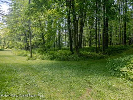 $625,000 | 534 Collins Street, Hillsdale, NY 12529
