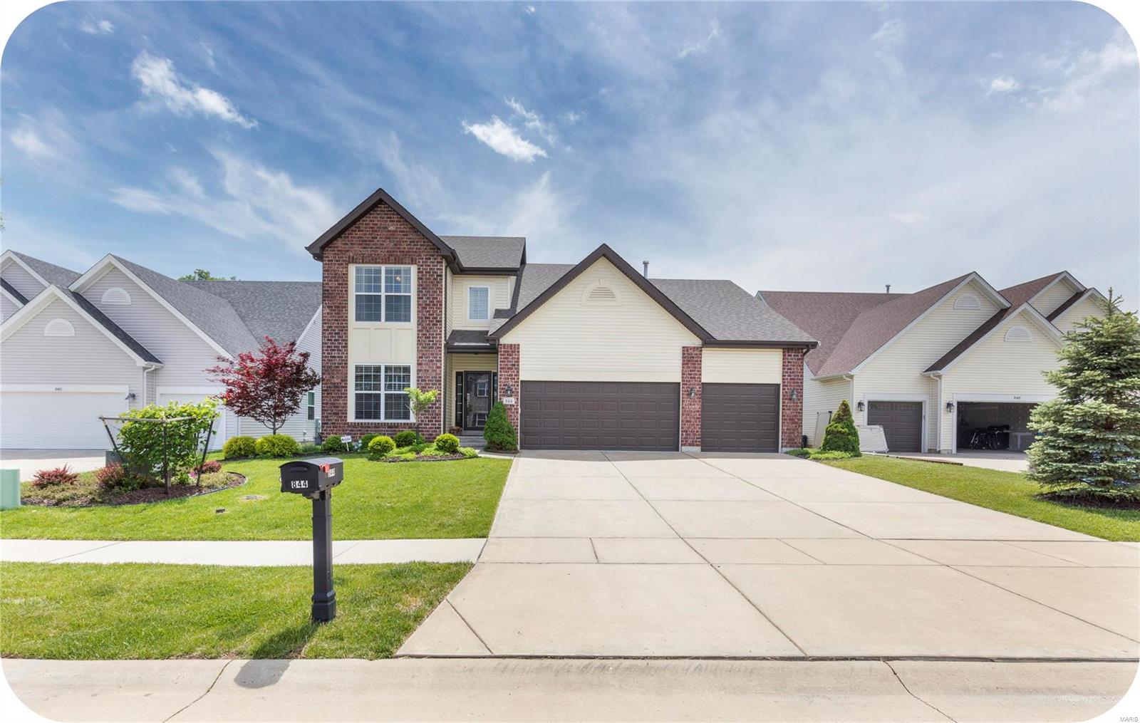 844 Fred Kemp Court Ballwin, MO 63021 - Photo 1 of 51