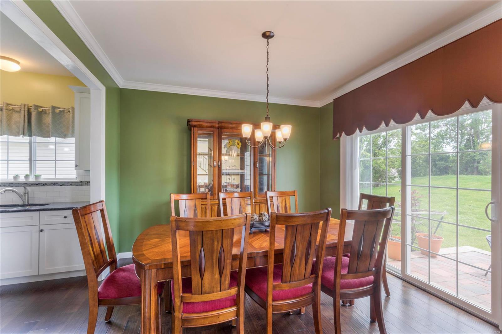 844 Fred Kemp Court Ballwin, MO 63021 - Photo 12 of 51