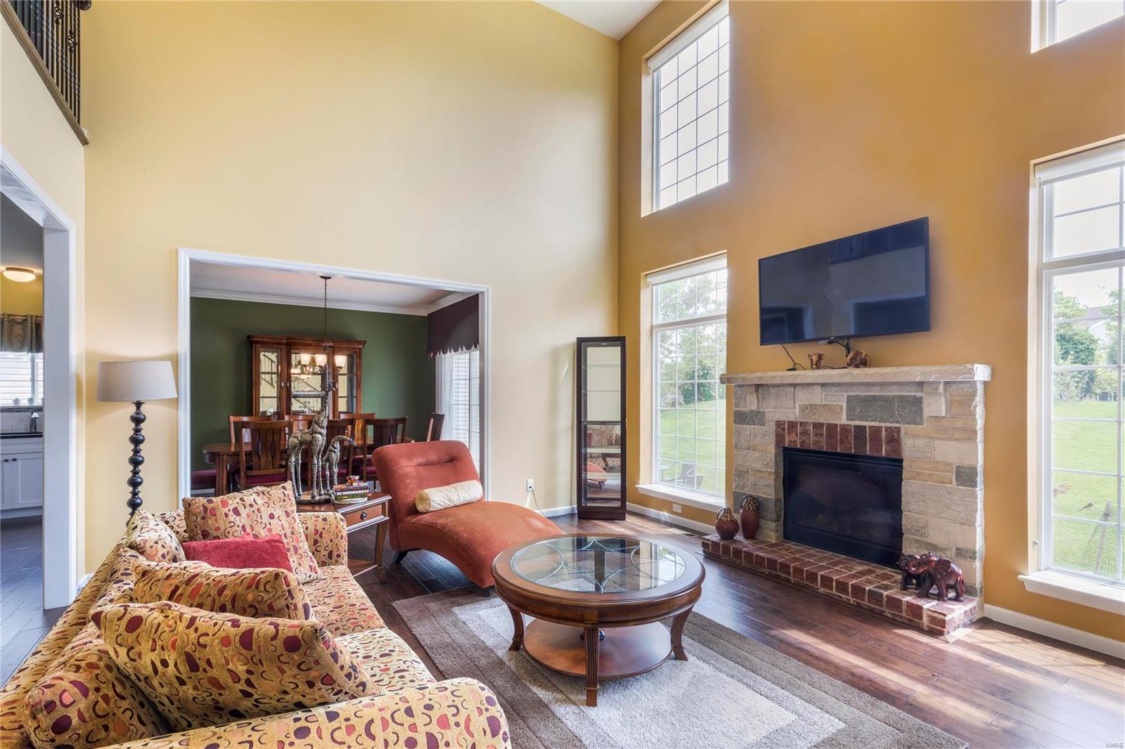 844 Fred Kemp Court Ballwin, MO 63021 - Photo 15 of 51