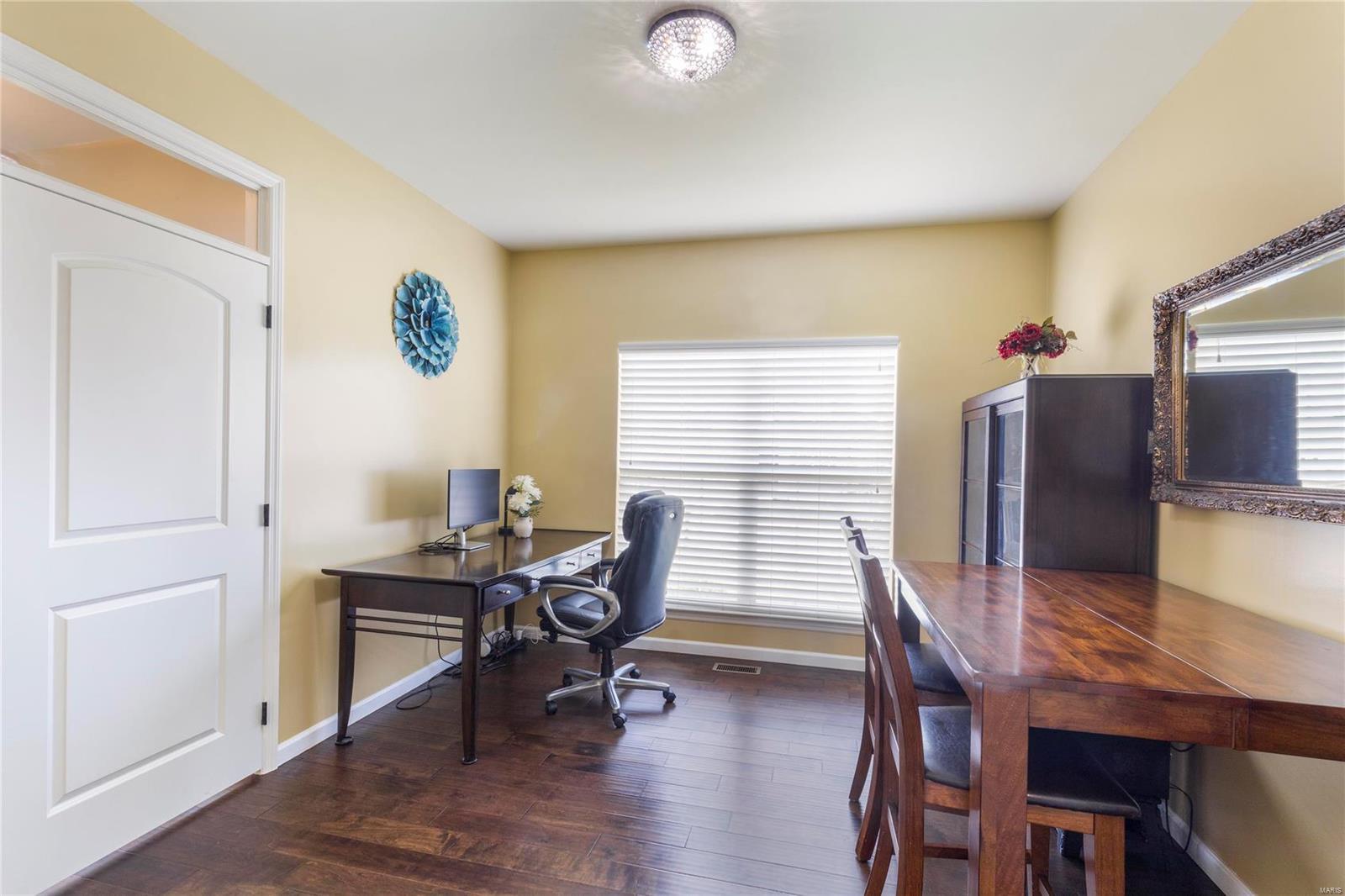 844 Fred Kemp Court Ballwin, MO 63021 - Photo 19 of 51