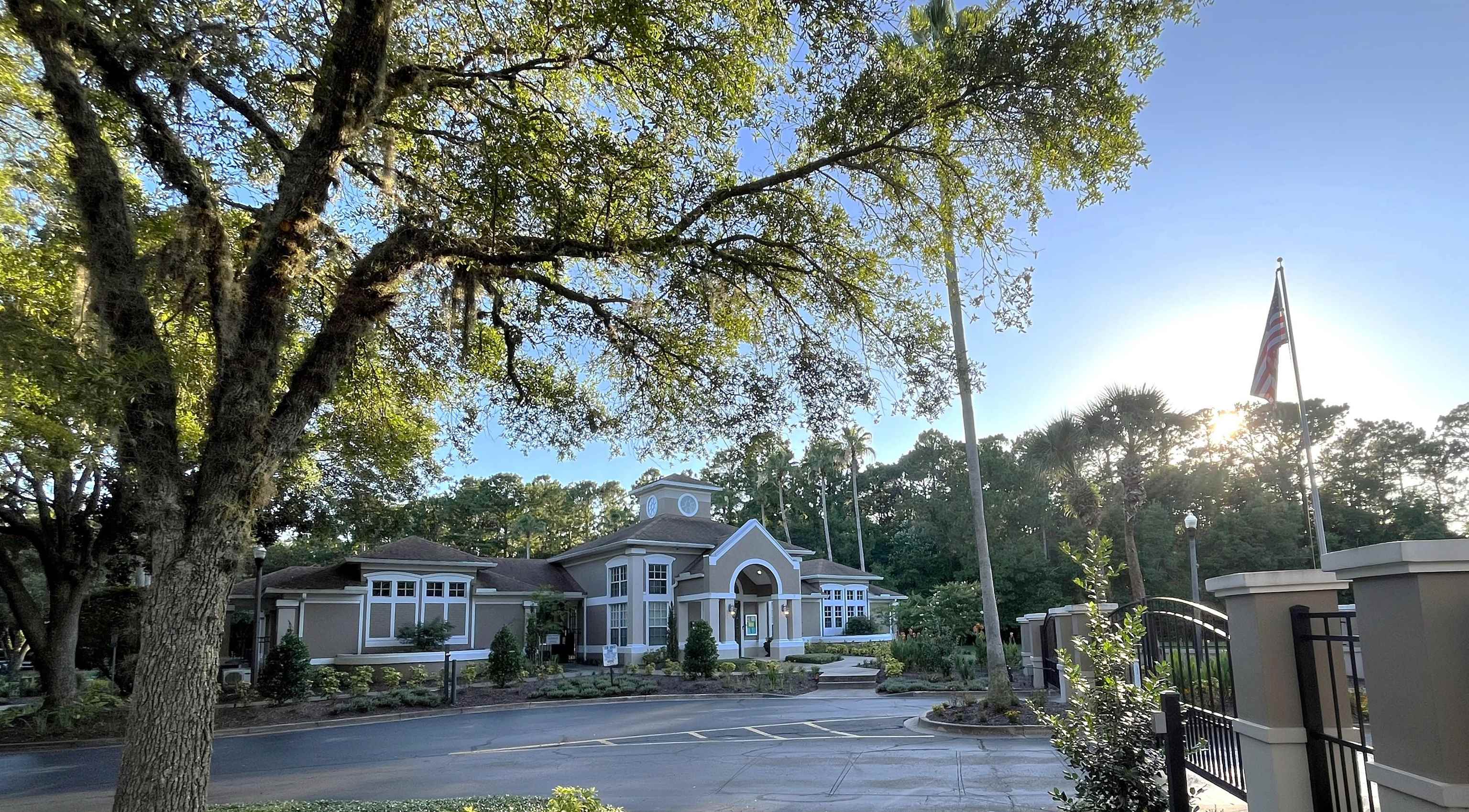 10550 Baymeadows Road, Unit 425 Jacksonville, FL 32256 - Photo 12 of 15 a front view of a house with garden